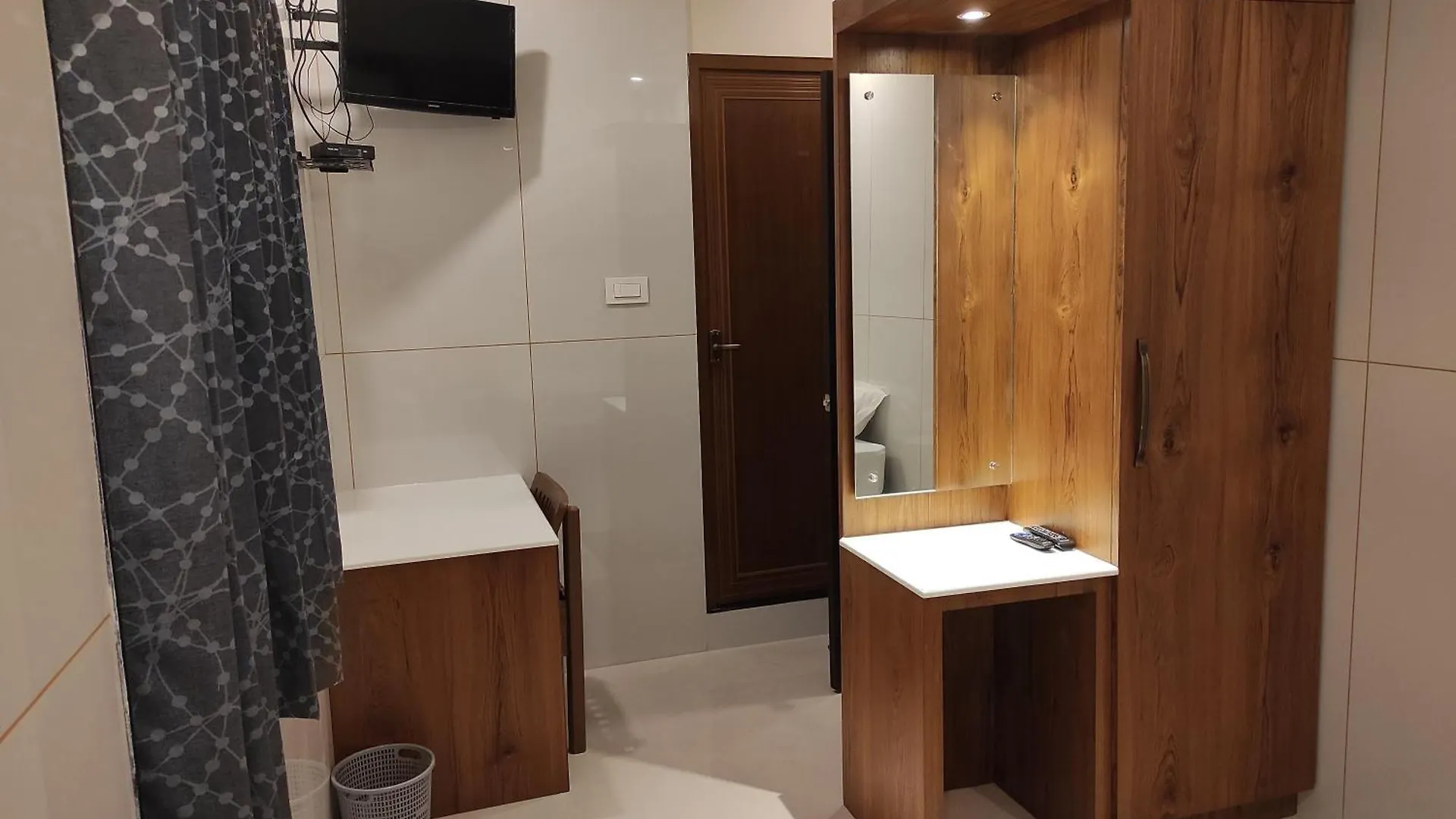 ****  Quilon Residency Hotel Alappuzha India
